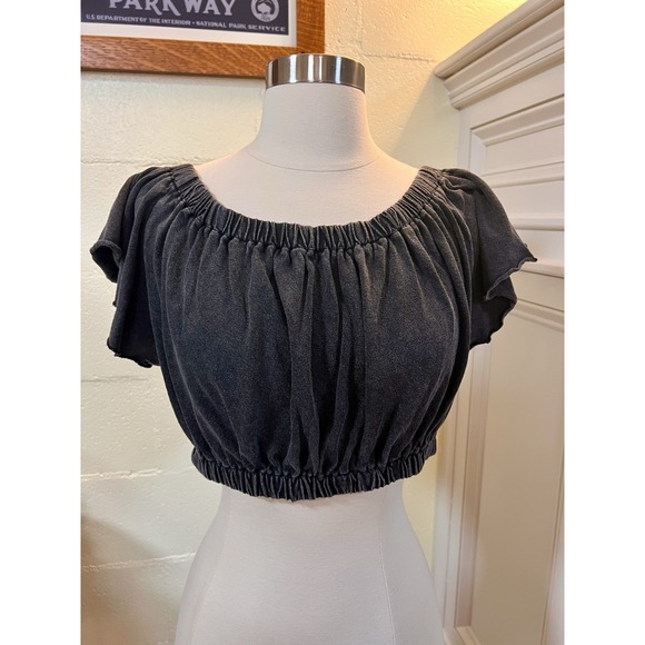 Urban Outfitters Tops - URBAN OUTFITTERS Off Shoulder Ruffle‎ Sleeve Boho Black Cotton CROP TOP Sz Large
